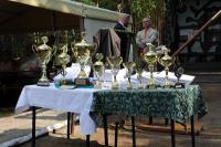 Wystawa pucharów dla zwycięzców Mistrzostw Polski Rybaków